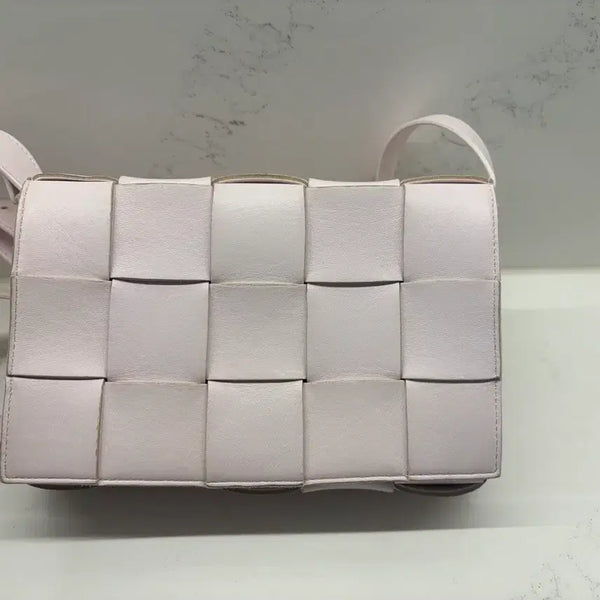 [BUNJANG] Bottega Veneta Intrecciato Cassette Bag Blood Washed / (한정판)보테가베네타 인트레치아토 카세트백 블러드워시드