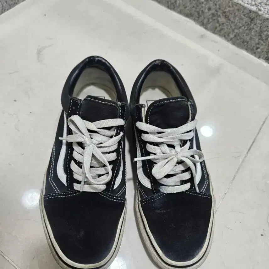 [BUNJANG] Vans Old Skool Black Shoes (260mm) / 반스 올드스쿨 블랙 260
