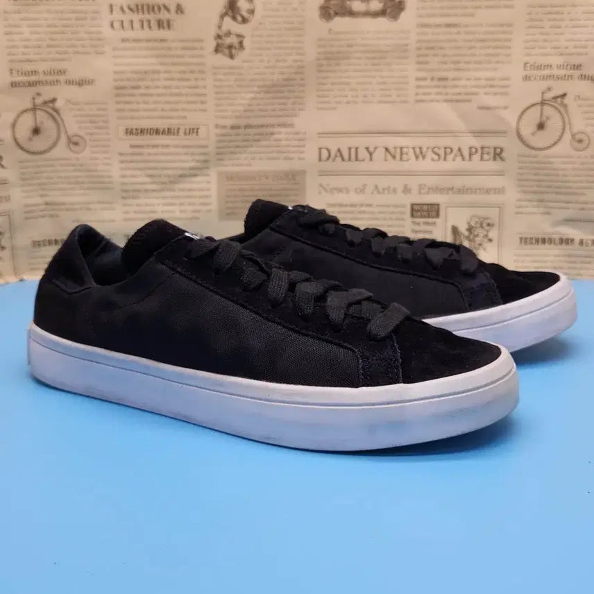 [BUNJANG] Adidas Court Vantage Black Sneakers 255 / 아디다스 코트밴티지 블랙 스니커즈 255