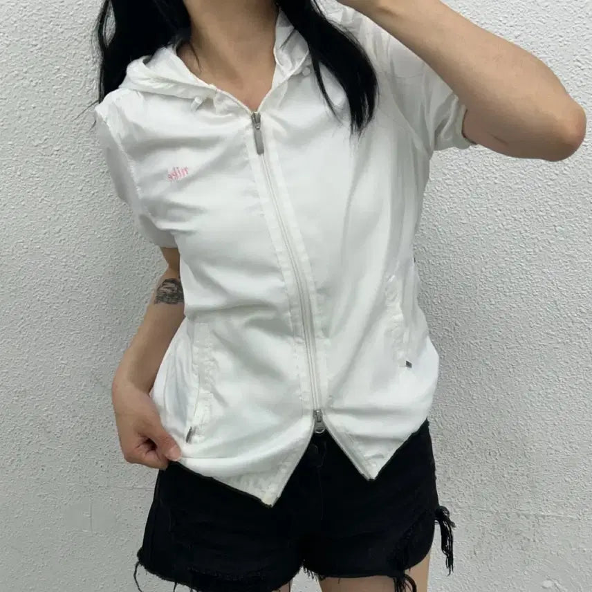 [BUNJANG] Nike Y2K Strawberry Milk White Hooded Short Sleeve Windbreaker L / 나이키 y2k 딸기우유맛 화이트 후드 반팔 바람막이 L