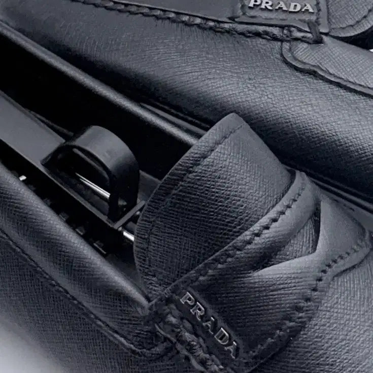 [BUNJANG] Prada Leather Loafers / 정품)프라다 로퍼 255