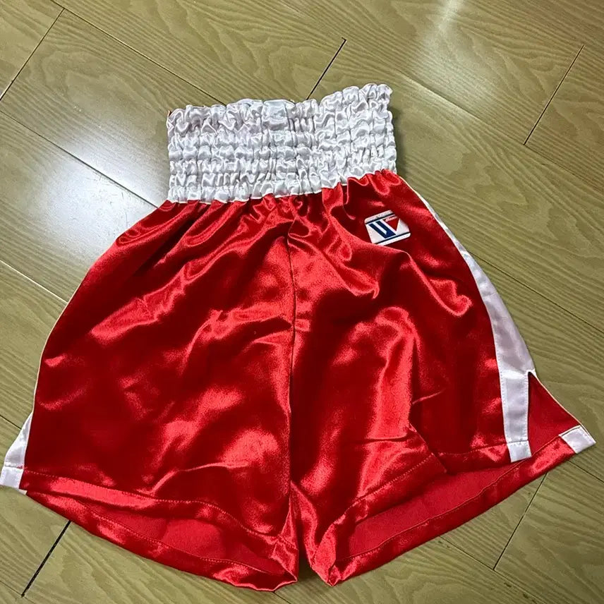 [BUNJANG] Winning Boxing Trunks (M) / 복싱 위닝 트렁크 M