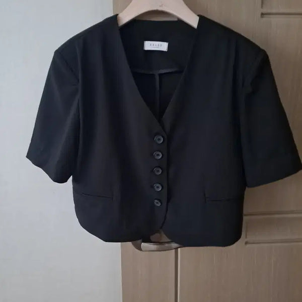 [BUNJANG] Shoulder Pad Crop Jacket / 어깨패드 크롭자켄