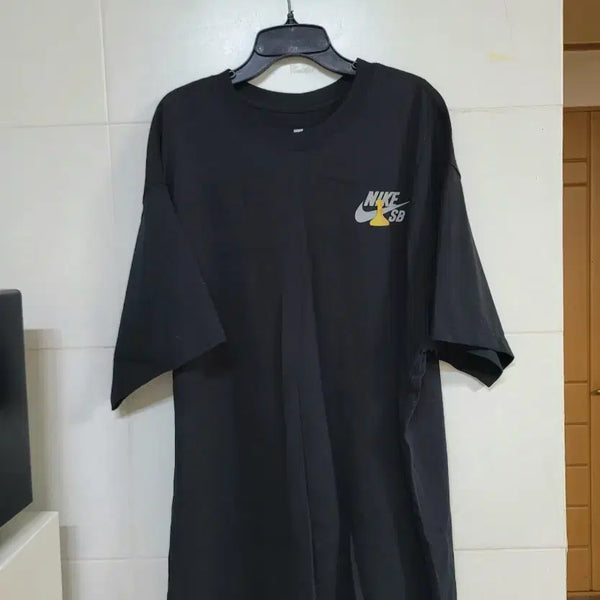 [BUNJANG] Nike SB Men's Graphic T-Shirt (New, L) / 남성)나이키 SB 그래픽 반팔티셔츠(새상품 L 105)
