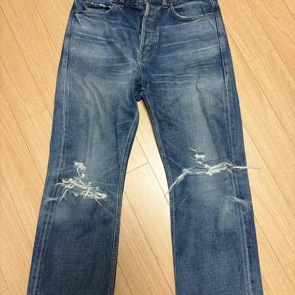 [BUNJANG] Celine Kurt Distressed Jeans / 29) 셀린느 커트 디스진