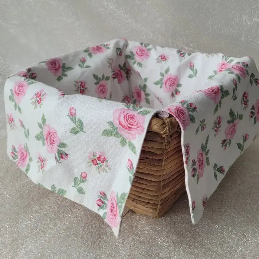 [BUNJANG] Vintage German Woven Basket with Rose Fabric / 독일 빈티지 바스켓