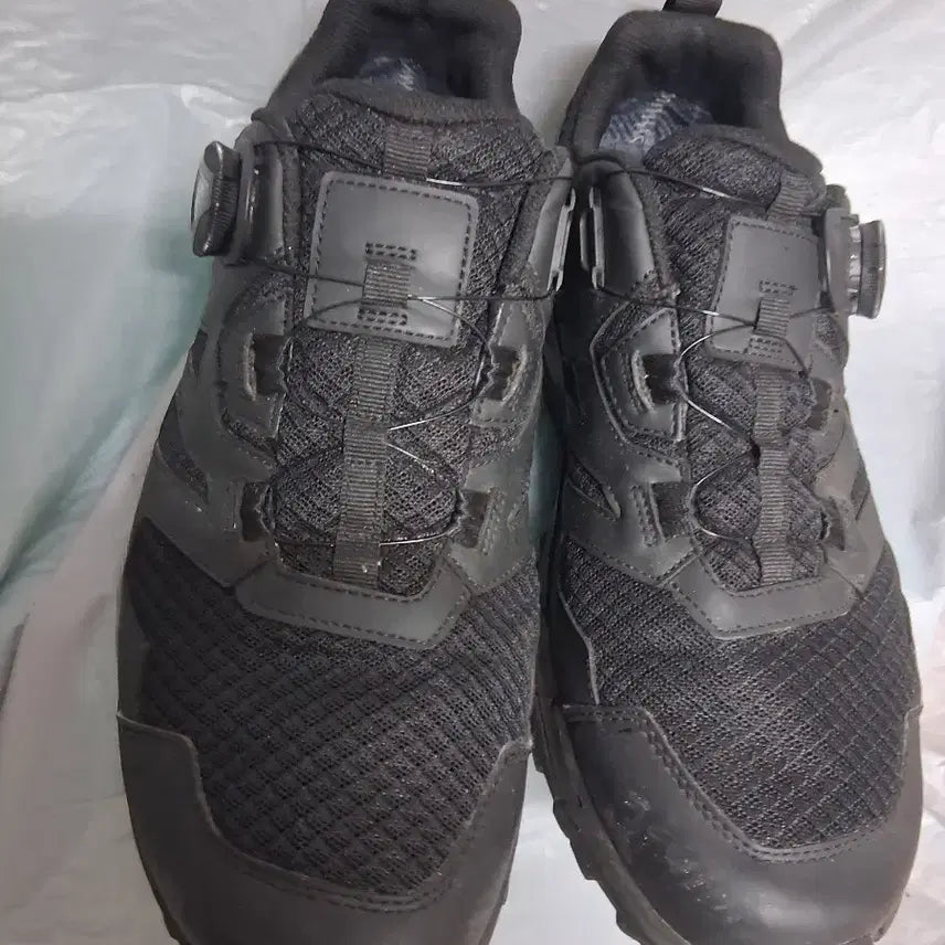 [BUNJANG] K2 Gore-Tex Hiking Shoes (Size 280) / 등산화280 k2고어텍스