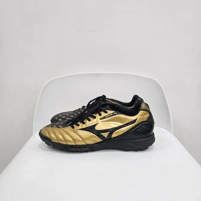 [BUNJANG] Mizuno Ignitus 3 MD Soccer Cleats 260mm / 미즈노 이그니터스 3MD 축구화 260