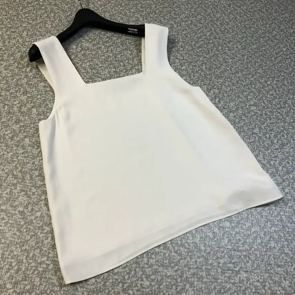 [BUNJANG] ORR Summer Loose Square Neck Sleeveless Top M / 새옷) ORR 오르 썸머 루 스퀘어넥 슬리브리스 나시 M 민소매 휴가룩