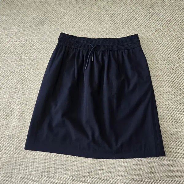 [BUNJANG] Lacoste Women's Navy Banding Midi Skirt (Mint Condition) / 여성36 라코스테 밴딩 미디 스커트 (새상품급)네이비~