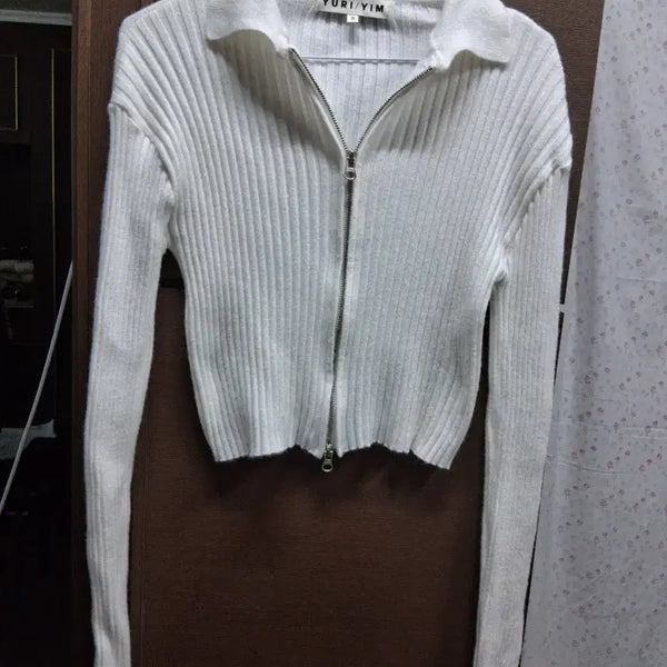 [BUNJANG] YURI YIM Zip-Up Knit White (S) / YURI YIM 집업 니트 화이트(S)