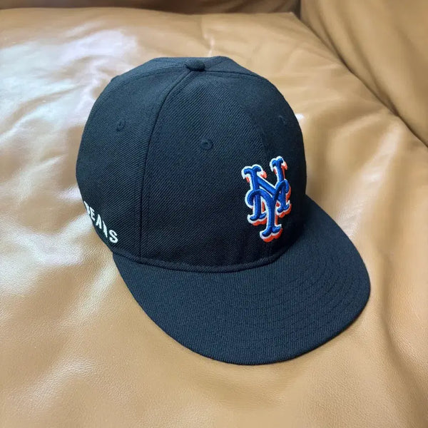 [BUNJANG] BEAMS x New Era 9Fifty 6-Panel Mets Baseball Cap Black / BEAMS 빔즈 빔스 뉴에라 9Fifty 6패널 볼캡 모자 메츠 블랙