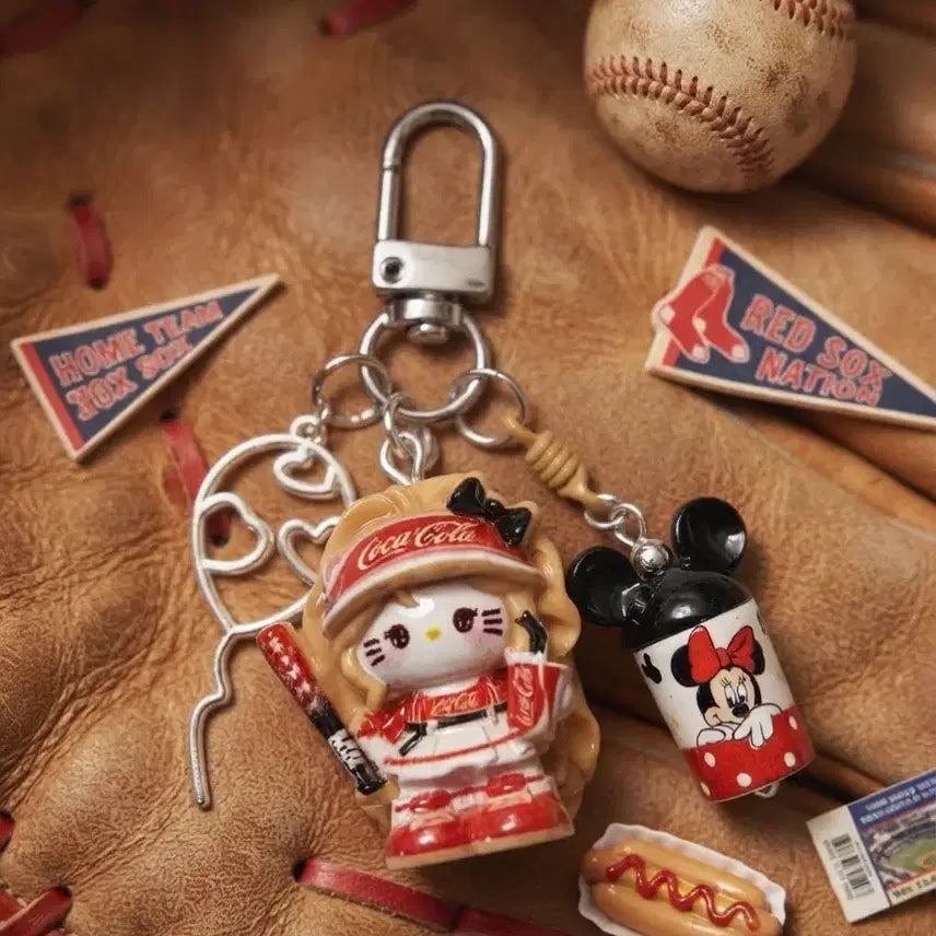 [BUNJANG] Hello Kitty Baseball Collaboration Mini Keyring Pendant / 야구 키티 콜라보 미니 키링 팬던트