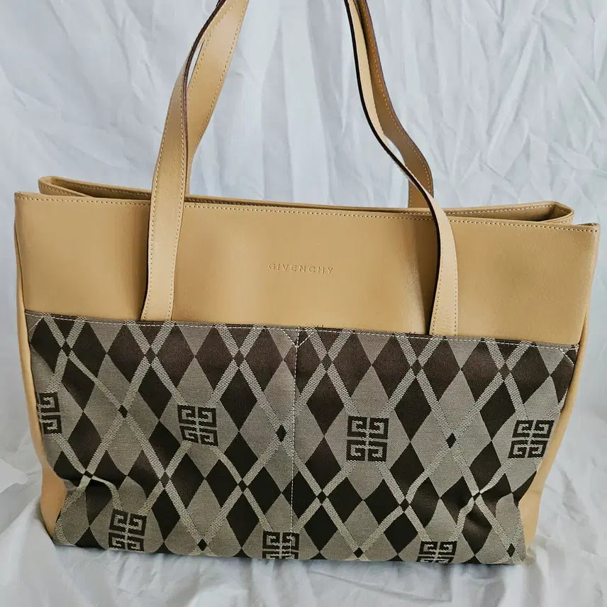 [BUNJANG] Givenchy 4G Logo Argyle Canvas Leather Shoulder Shopper Tote Bag (Large, Rare Vintage) / 지방시 4G 로고 아가일 캔버스 레더 숄더 쇼퍼 토트백  라지 (희귀)