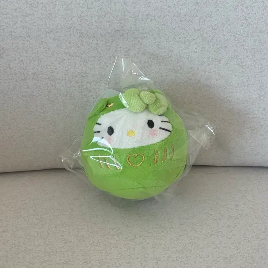 [BUNJANG] Hello Kitty Matcha Daruma Plush Keychain / 키티 말차 다루마 인형 키링