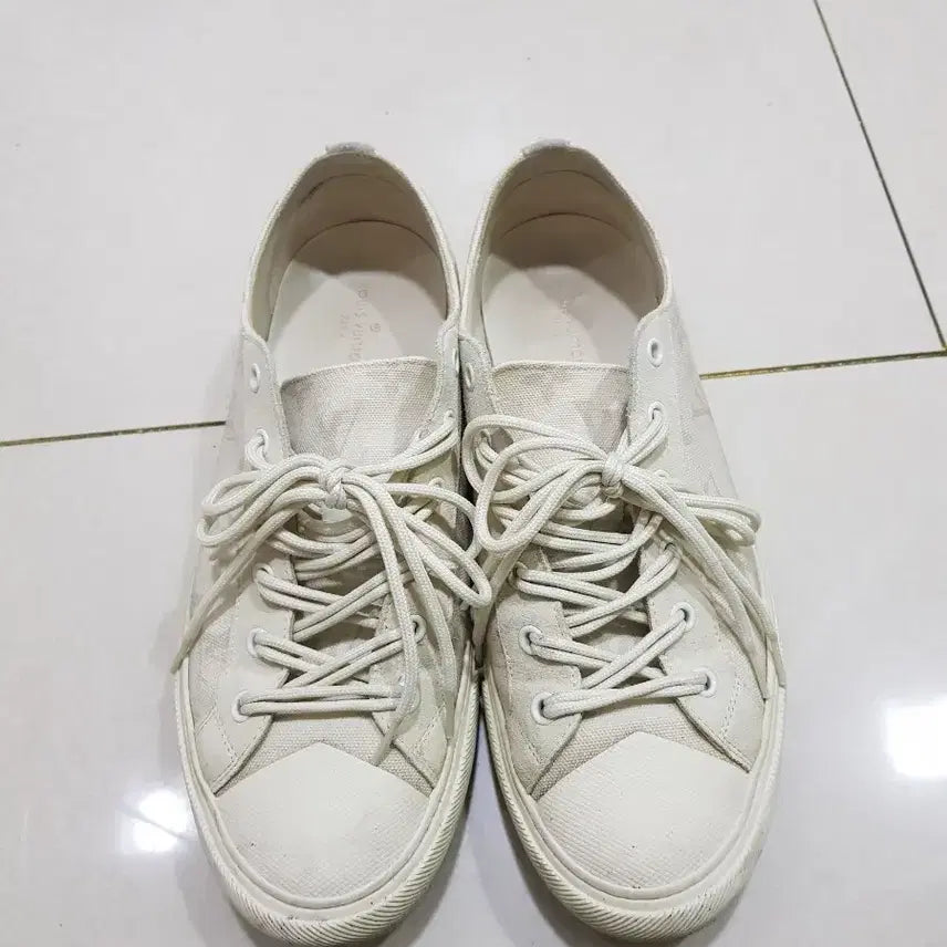 [BUNJANG] Louis Vuitton x Fragment Tattoo Sneakers / 루이비통 프라그먼트 타투 스니커즈