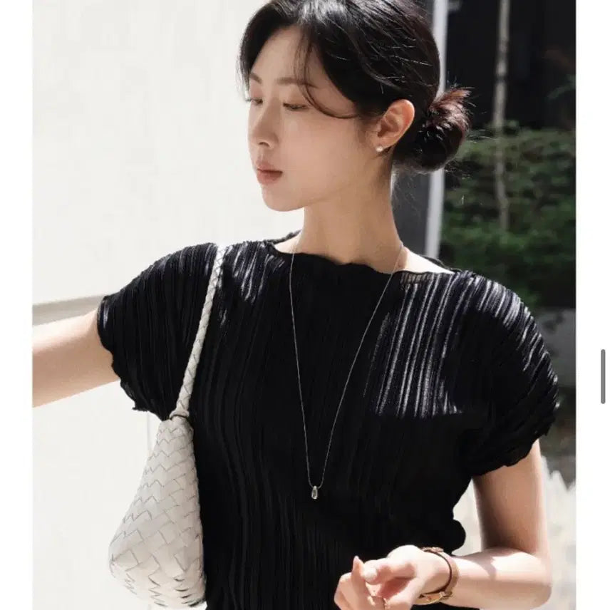 [BUNJANG] Arte Rie Pleats Top Half Black / 아르테 리에 플리츠 탑 하프 (모아빈) 블랙