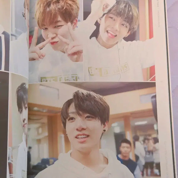 [BUNJANG] BTS Wings Tour Program Book / 방탄소년단 윙즈 투어 프로그램북