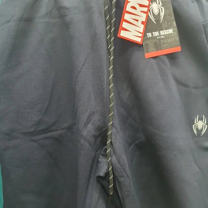 [BUNJANG] Marvel Logo Navy Shorts / 마블 반바지 네이비