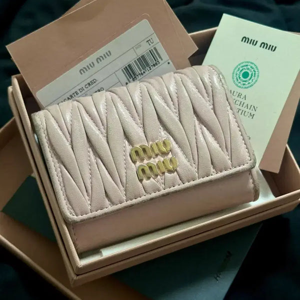 [BUNJANG] Miu Miu Matelassé Card Holder / 미우미우 마테라쎄 카드지갑