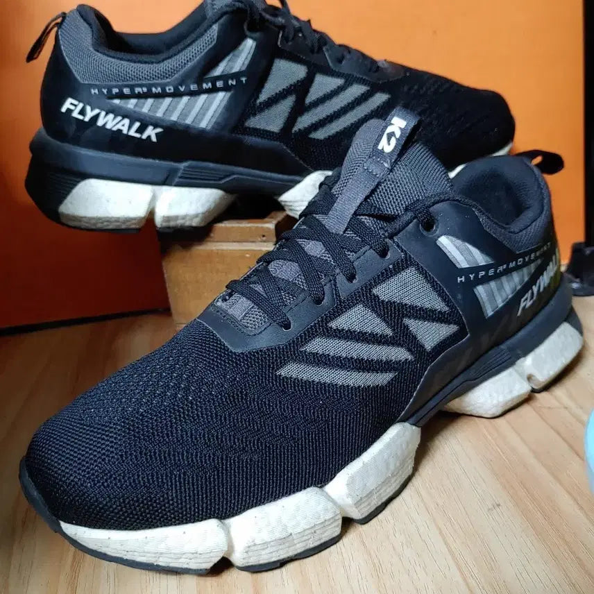 [BUNJANG] K2 Flywalk Multi Walking Trekking Shoes (US 9.5 / 275mm) / K2플라이워크 트레킹 워킹화(US9.5사이즈275)