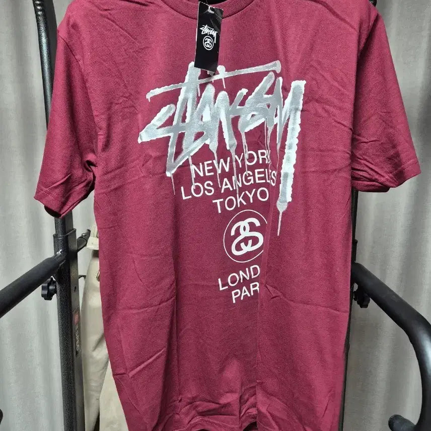 [BUNJANG] Stussy WT Drip T-Shirt Wine M / (M) 스투시 1903617 Wt drip 와인 티셔츠