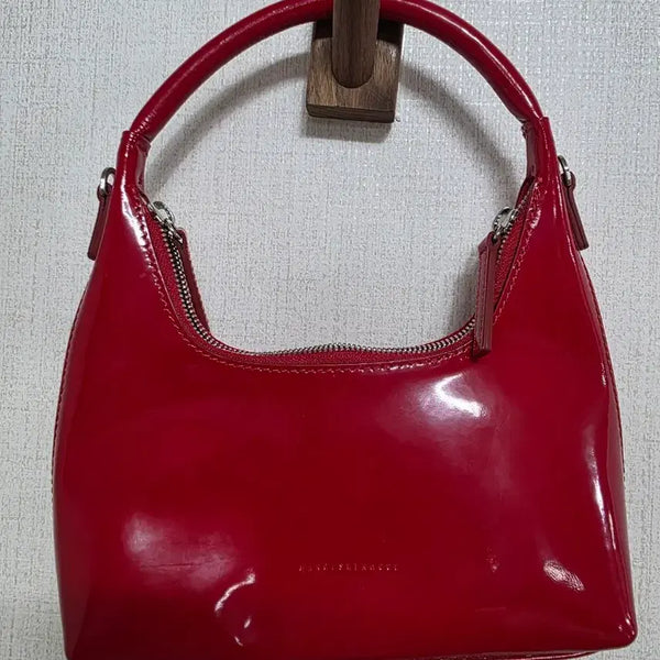 [BUNJANG] Maji Shurwood Hobo Mini Bag Red / 마지셔우드 호보백 미니백 레드