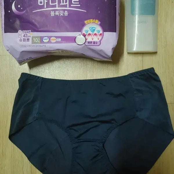 [BUNJANG] Vivian Period Panty, Sofy Sanitary Pads, Kerasys Body Wash Set / 비비안 생리팬티+쏘피 생리대+케라시스 바디워시 팝니다