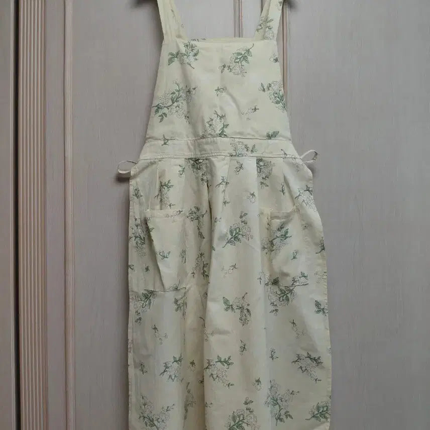 [BUNJANG] Unused Floral Cotton One-Piece Apron / 미사용 원피스형 앞치마