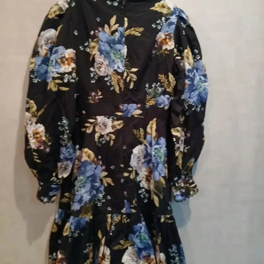 [BUNJANG] Erdem Floral Pattern Midi Dress / 에르뎀 원피스