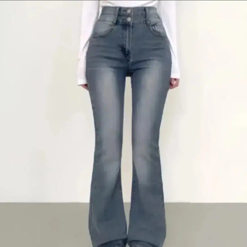 [BUNJANG] High-Waisted Bootcut Jeans / 하이웨스트 부츠컷 청바지
