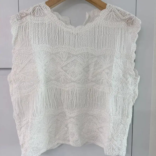 [BUNJANG] Embroidered Lace White Sleeveless Top / 새상품 자수 레이스 화이트 민소매