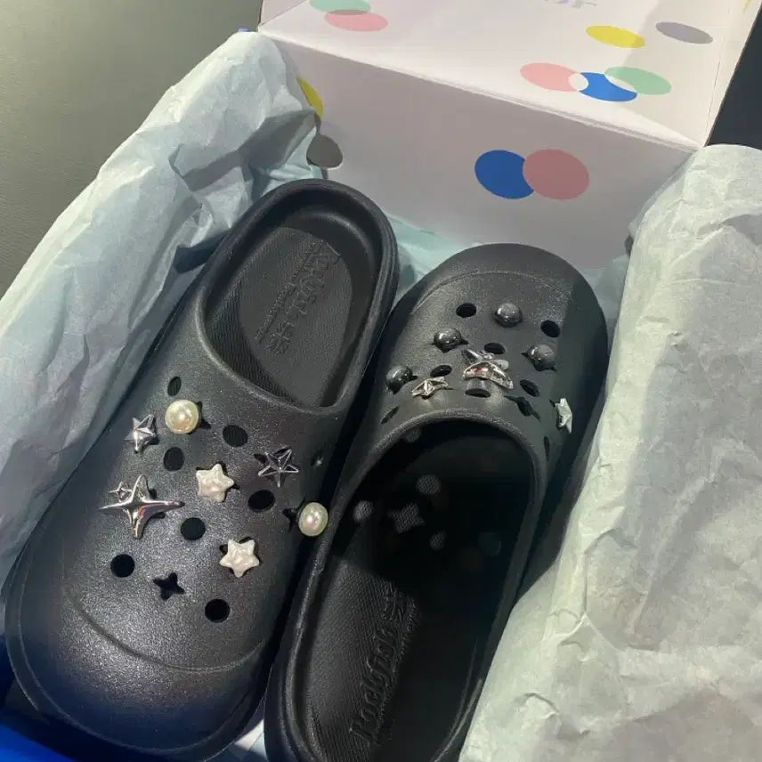 [BUNJANG] Rockfish Weatherwear Star Punching Detail Sandals/Slippers 230-235mm / ROCKFISH WEATHERWEAR 230~235