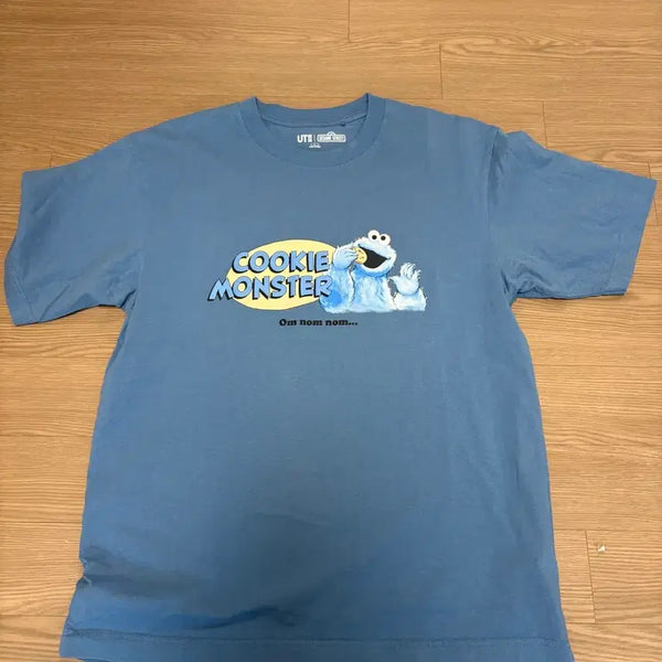 [BUNJANG] Uniqlo UT Cookie Monster T-Shirt - Large / 유니클로 ut 쿠키몬스터 L
