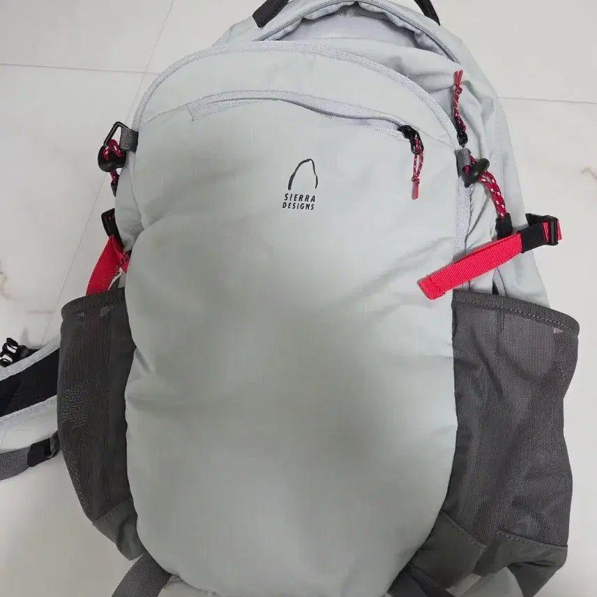 [BUNJANG] Sierra Designs Backpack Grey / 시에라디자인 백팩 그레이