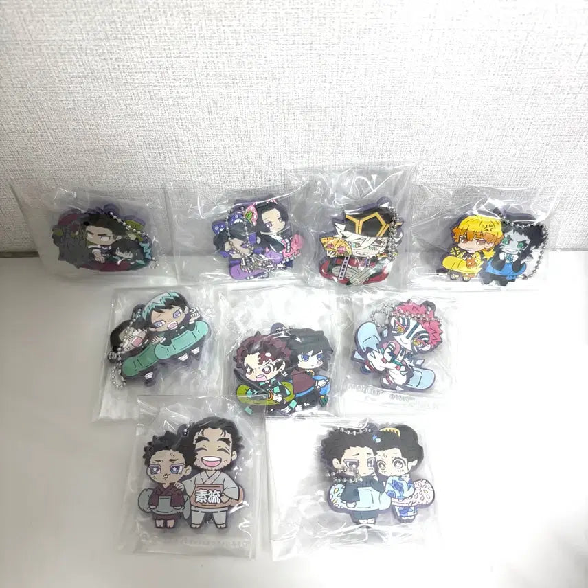 [BUNJANG] Demon Slayer: Kimetsu no Yaiba Mugen Train Arc Rubber Mascot Keychain Full Set (Giyu, Muichiro, Akaza) / 귀멸의 칼날 무한성편 러버 마스코트 키링 전종 기유 무이치로 아카자