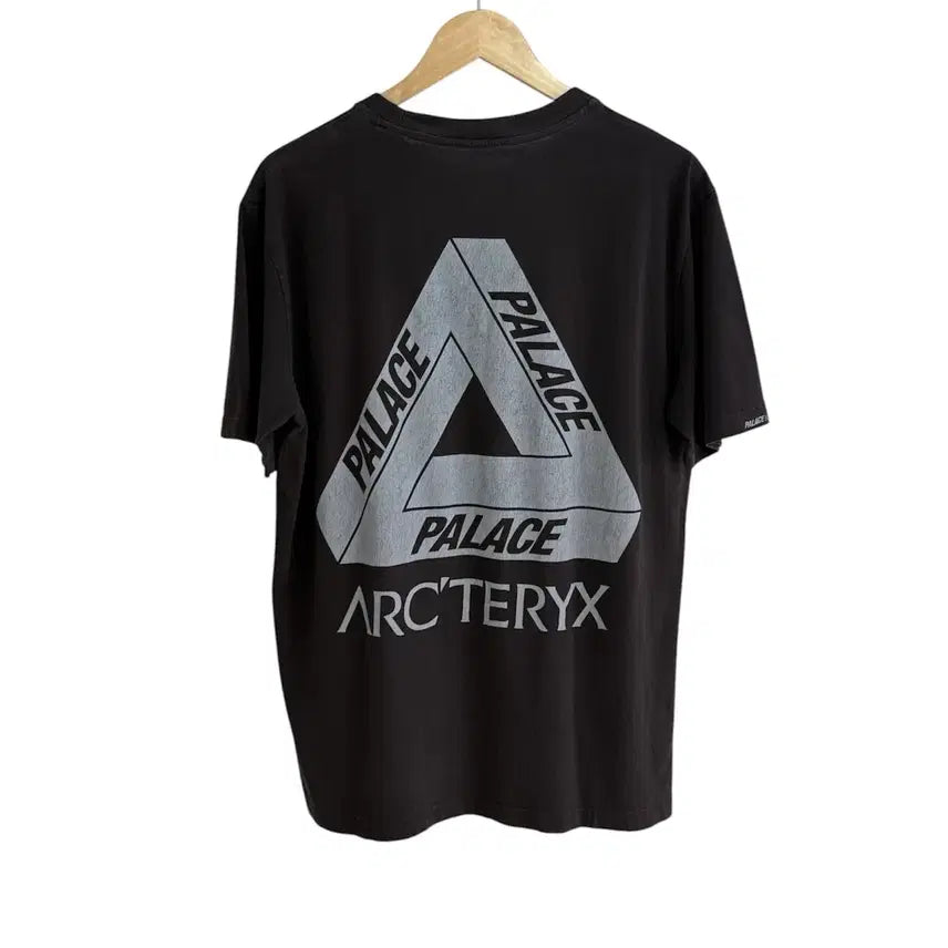 [BUNJANG] Arc'teryx x Palace 20FW Printing T-Shirt / 아크테릭스 X 팔라스 20FW 프린팅 티셔츠