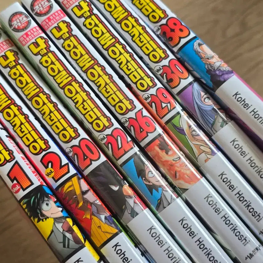 [BUNJANG] My Hero Academia Manga Volumes 1, 2, 20, 22, 26, 29, 30, 38 Bundle Set / 택포) 나의 히어로 아카데미아 만화책