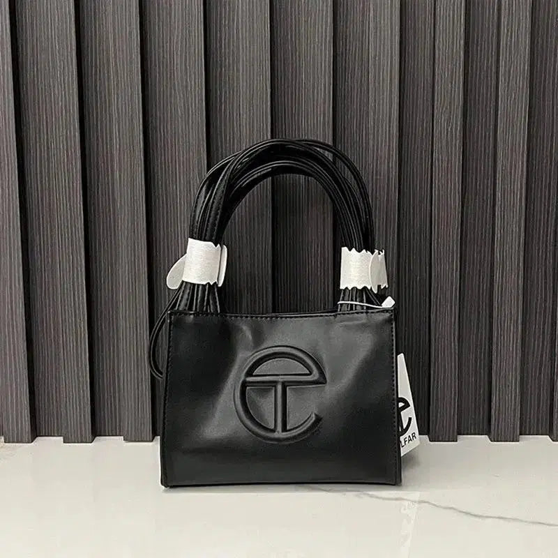[BUNJANG] Telfar Black Mini Shopper Bag Embossed Logo Handbag / 티엘포(Telfar) 블랙 미니 쇼퍼백 엠보 로고 핸드백