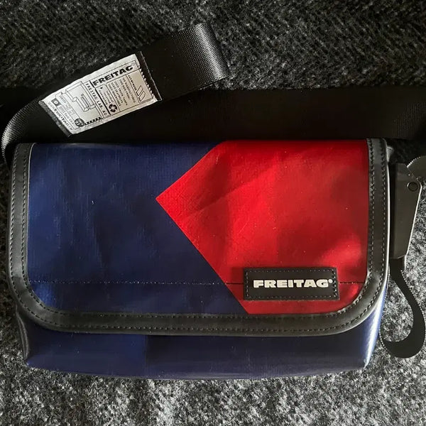 [BUNJANG] Freitag Jamie Navy/Red Bag / 프라이탁 제이미 네이비/레드 판매합니다