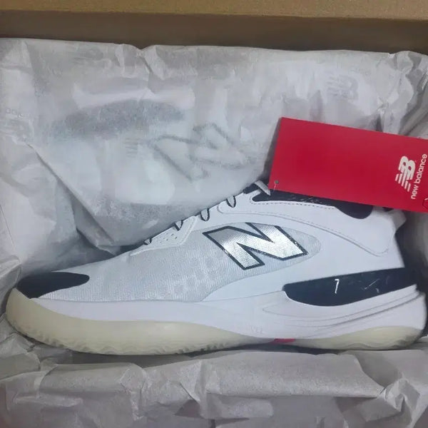 [BUNJANG] New Balance Hesi Low V2 2 Wide White/Black Sneakers / 뉴발란스 헤시로우 V2 2와이드 화이트/블랙 운동화 가격내림