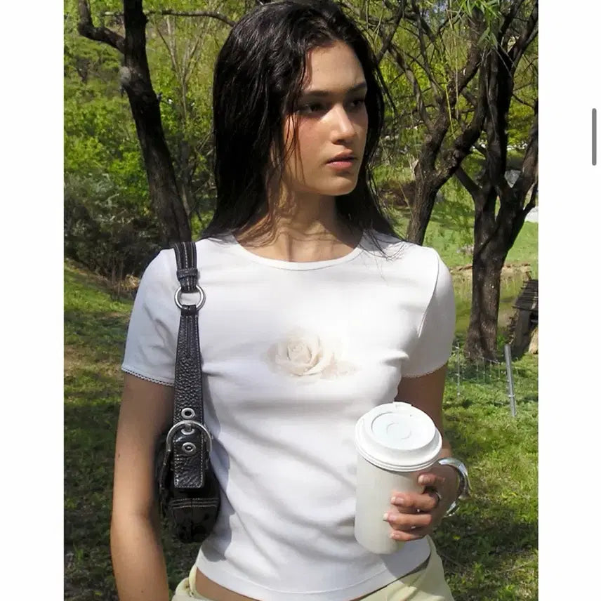 [BUNJANG] Bitter Cells Rose Printing T-Shirt / 비터셀즈 로즈 프린팅 반팔티