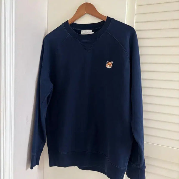 [BUNJANG] Maison Kitsuné Navy Fox Head Patch Classic Sweatshirt / 메종키츠네 맨투맨 네이비 폭스 자수