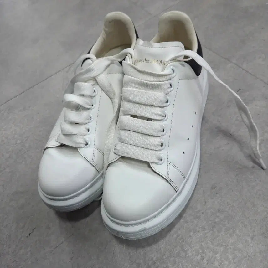 [BUNJANG] Alexander McQueen Oversized Sneakers / 알렉산더 맥퀸 오버사이즈드 스니커즈 37