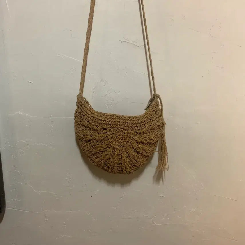 [BUNJANG] Rattan Crossbody Bag / 라탄 크로스백