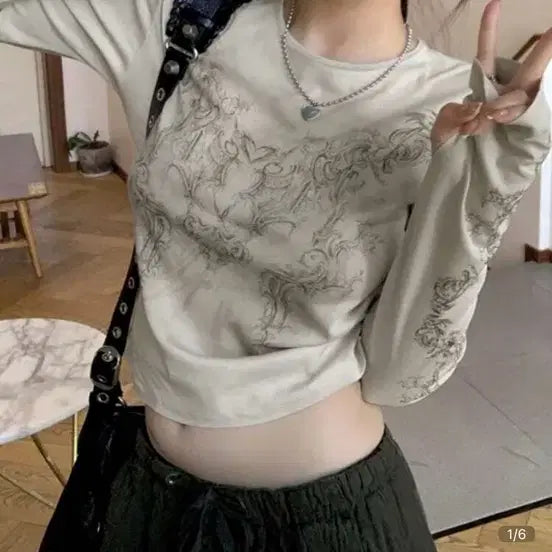 [BUNJANG] Shein Printing Crop Long Sleeve with Finger Holes / 쉬인 프린팅 크롭 롱슬리브 핑거홀