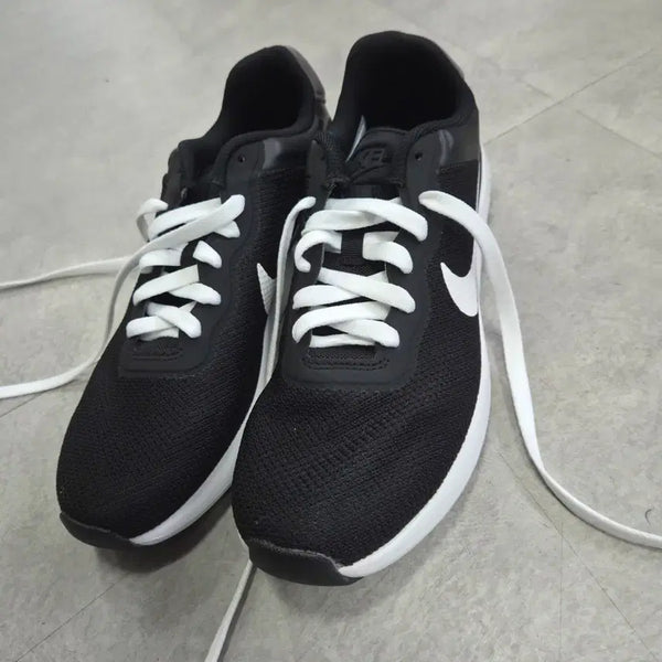 [BUNJANG] Nike Revolution 6 Running Shoes 270 / 나이키 레볼루션6  러닝화 270