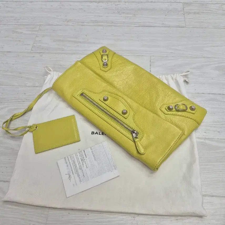[BUNJANG] Balenciaga Giant Envelope Clutch Bag Yellow Lambskin / (정품)발렌시아 클러치백//발렌시아가 가방