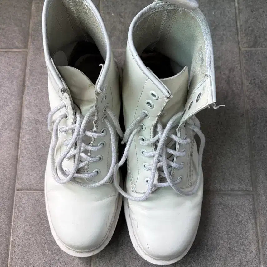 [BUNJANG] Dr. Martens 1460 All White Boots Size 260 / [260]닥터마틴 1460 올 화이트 워커 부츠