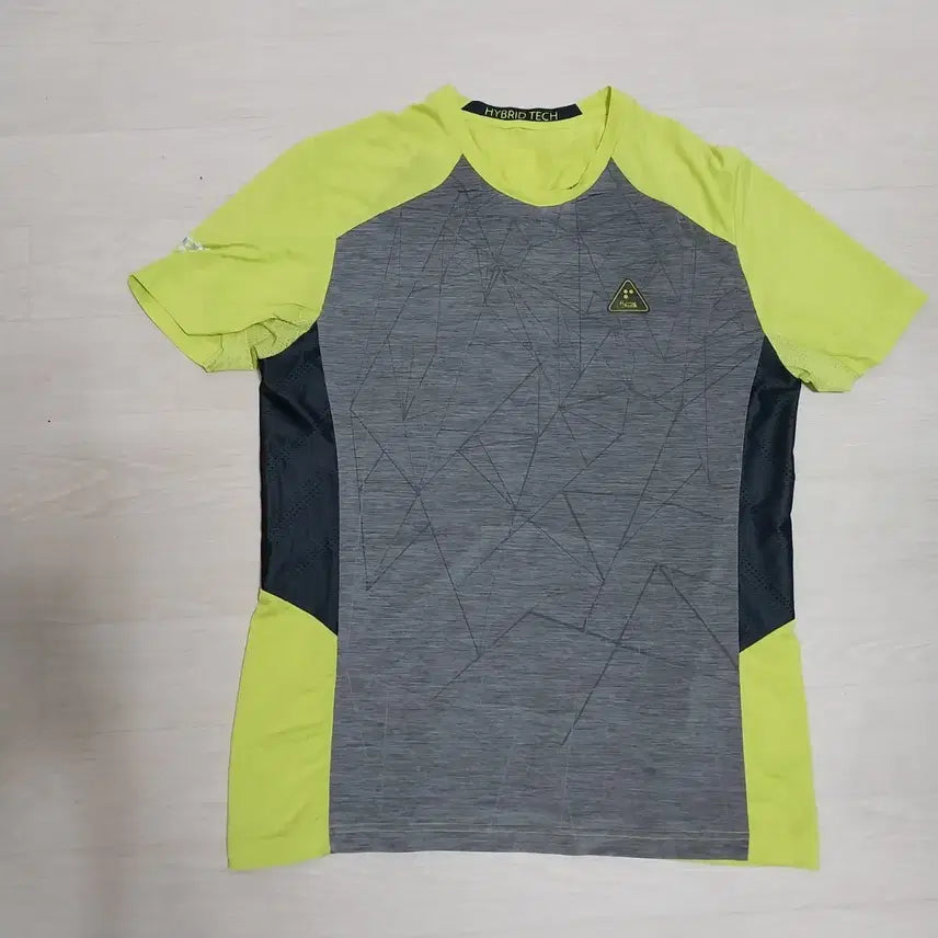 [BUNJANG] K2 Men's Functional T-Shirt Size 110 / k2 남성110 기능성 반팔